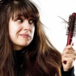 Uống Strong Hair tóc mỏng có dày hơn không? có kích thích mọc tóc không?